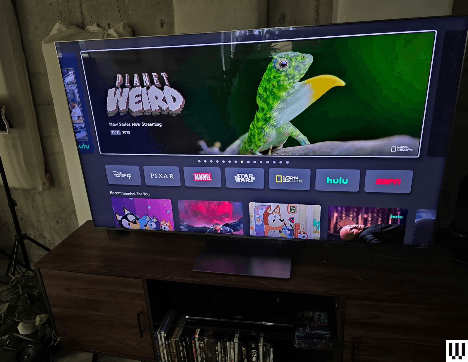 TCL QM8K Review: The Best Mid-Tier TV