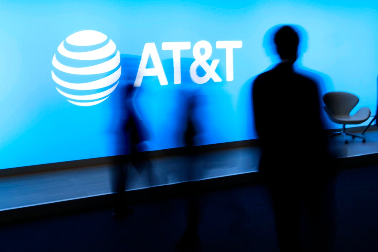You can get $200 in gift cards for trying AT&T’s fiber internet – but only for two more days