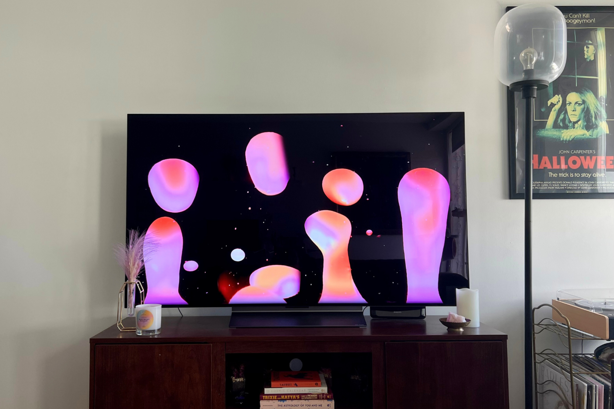 When is a good time to buy a TV? We’re breaking down the schedule.