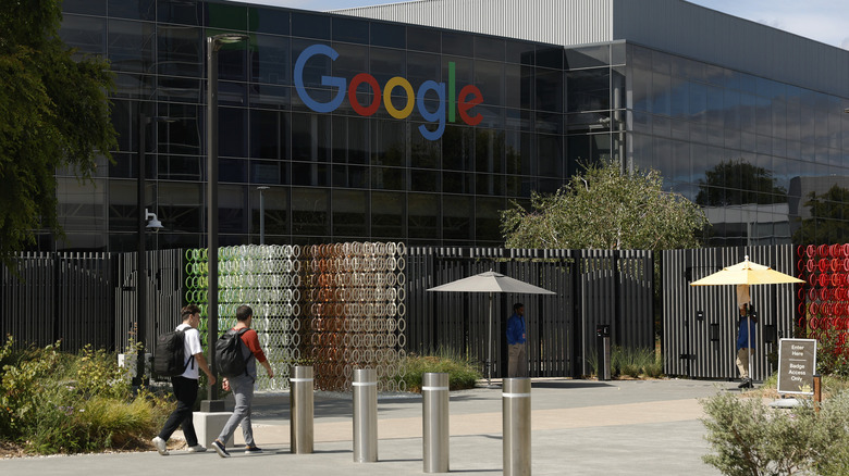Google Will Use AI To Determine If You’re A Teen, And That’s A Bit Creepy