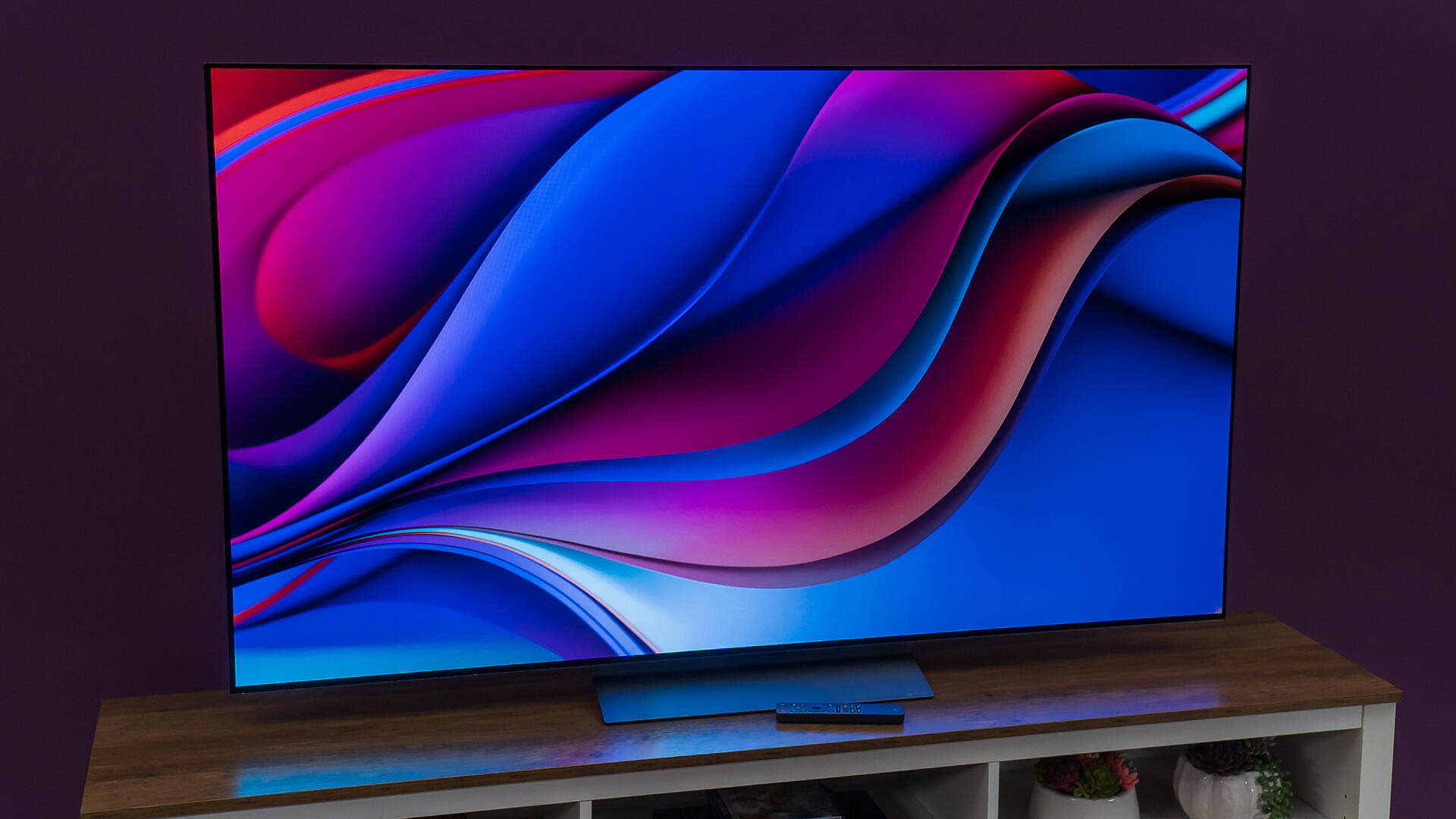 Why the LG C5 OLED is still a favorite TV of mine, especially at $700 off