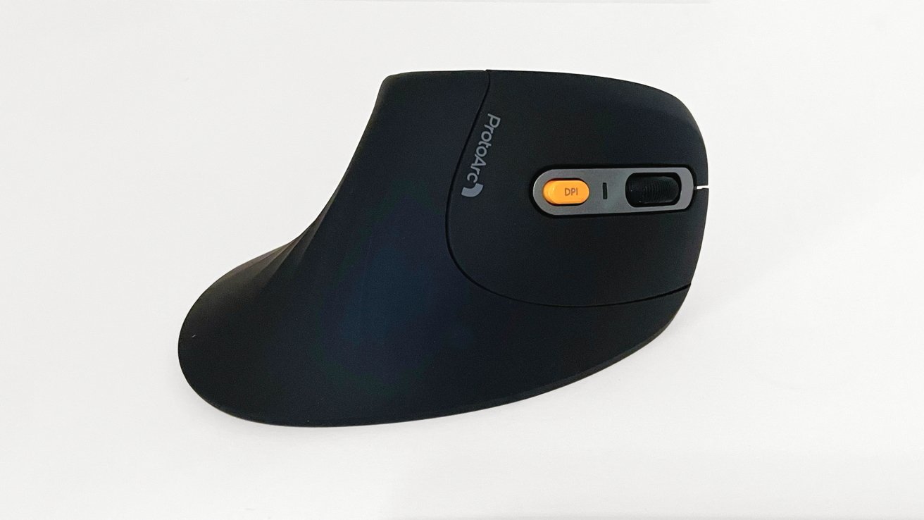ProtoArc EM11 NL vertical mouse review: Specs, features, price