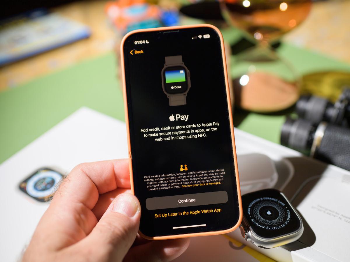 Apple sued over claims of trade secrets theft for Apple Pay