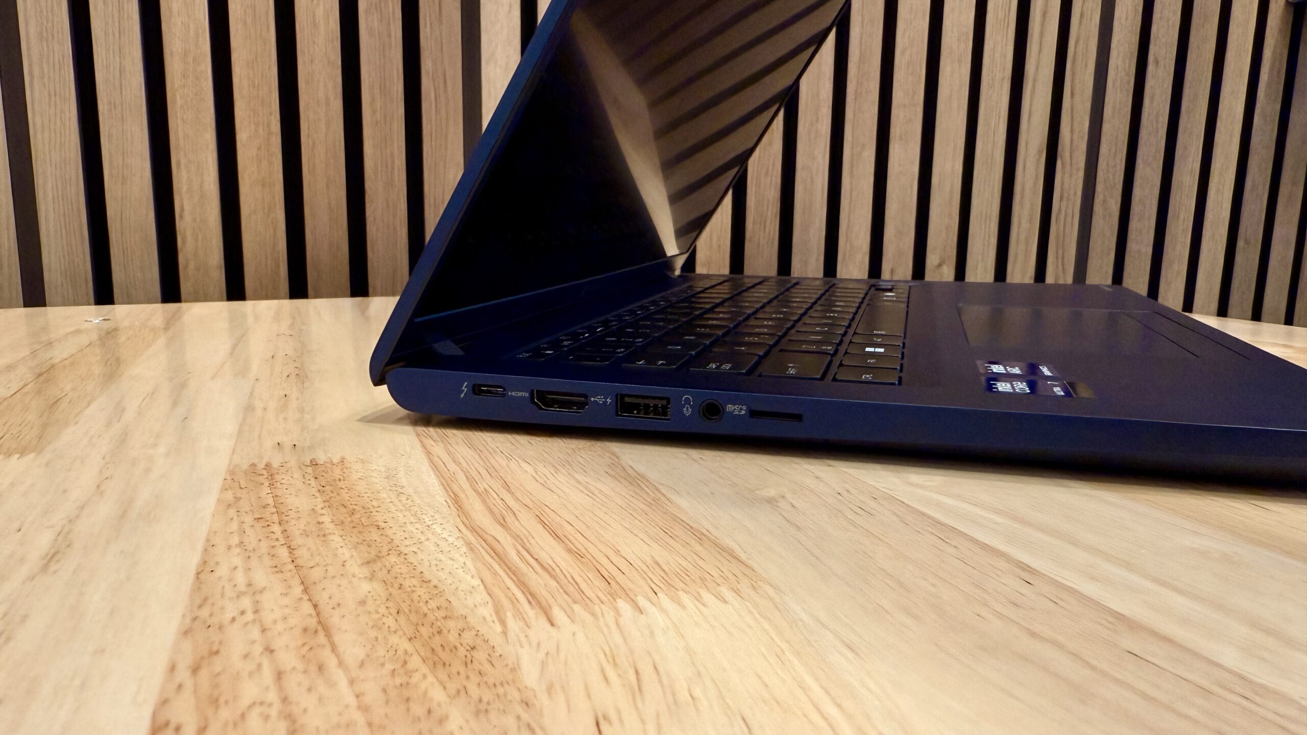 Dynabook Portégé Z40L-N laptop review