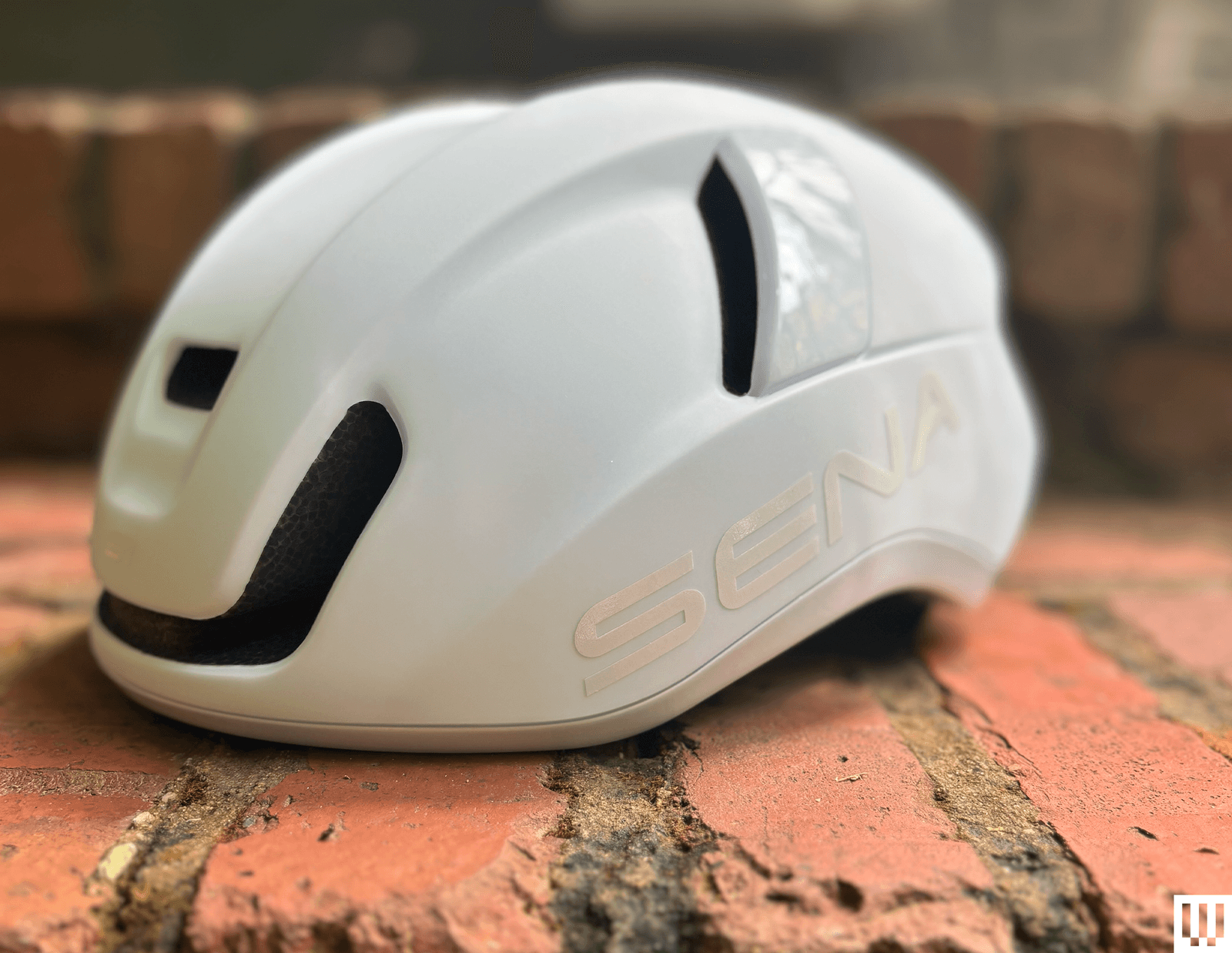 Sena S1 Smart Cycling Helmet Review: Listen to Everything