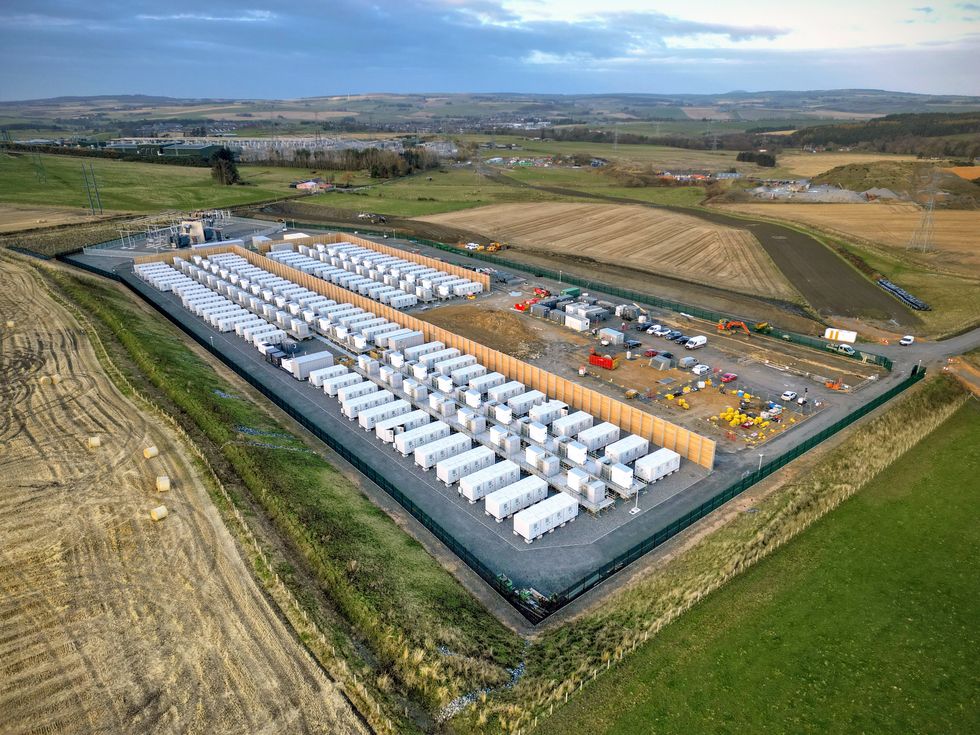 Grid-scale Batteries in Scotland Stabilize Power