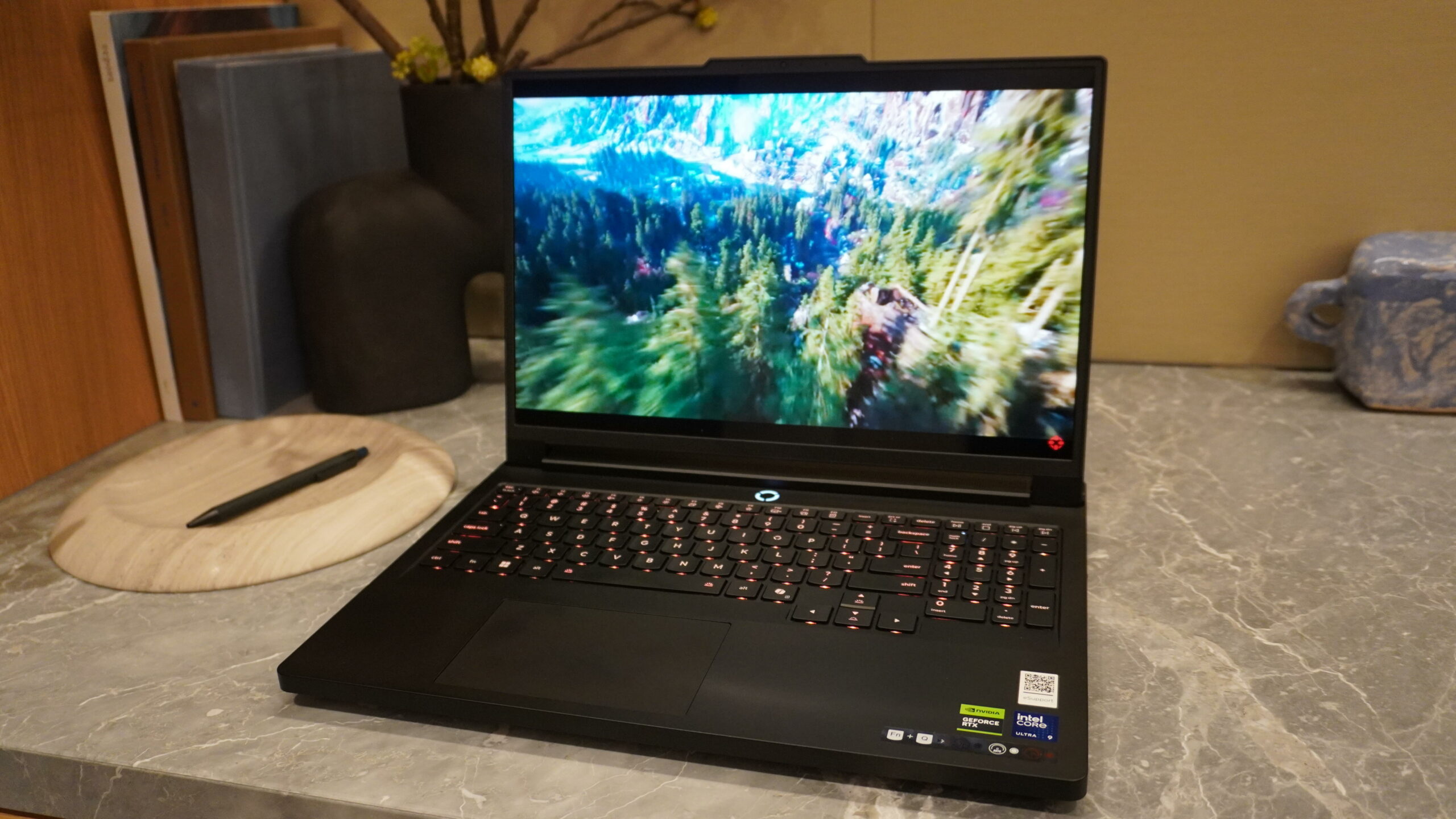 The sleekest 16-inch gaming laptop I’ve tested this year is $700 off right now