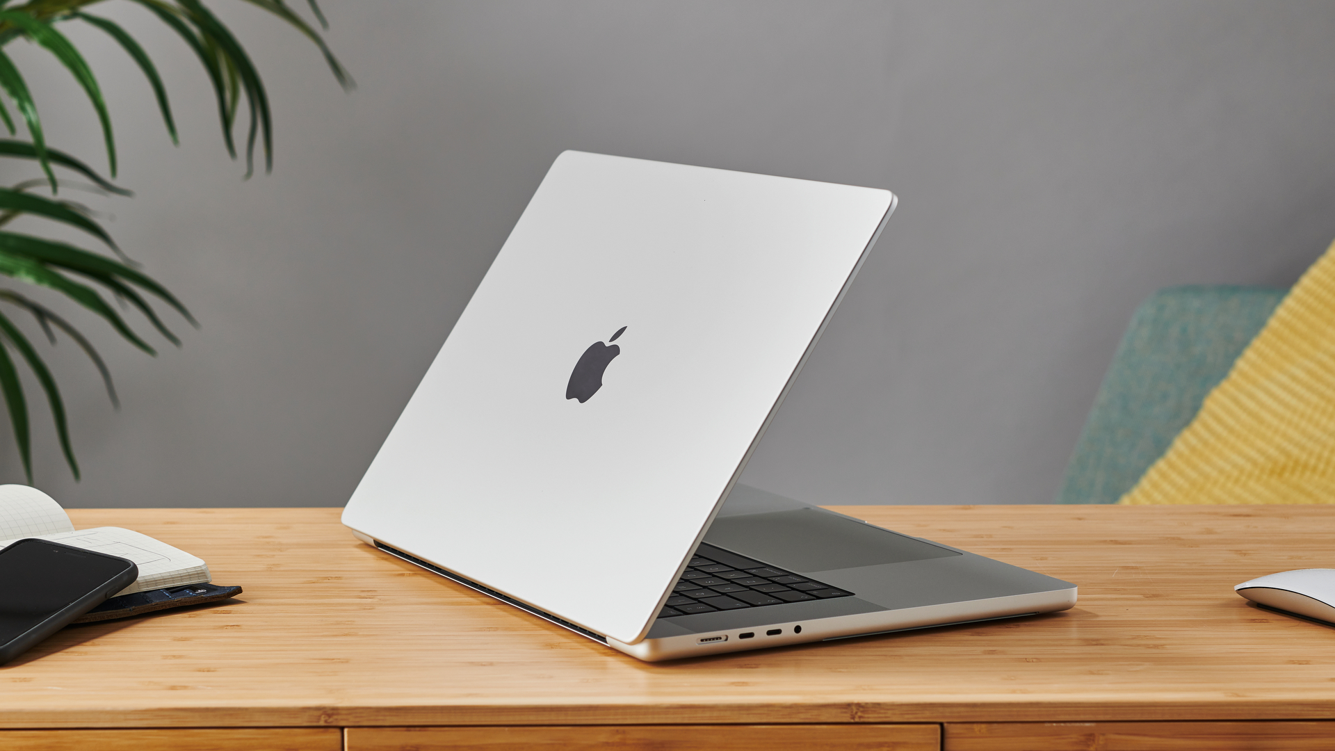 Apple’s MacBook Pro with OLED again rumored for late 2026 – and it seems increasingly likely this laptop is inbound