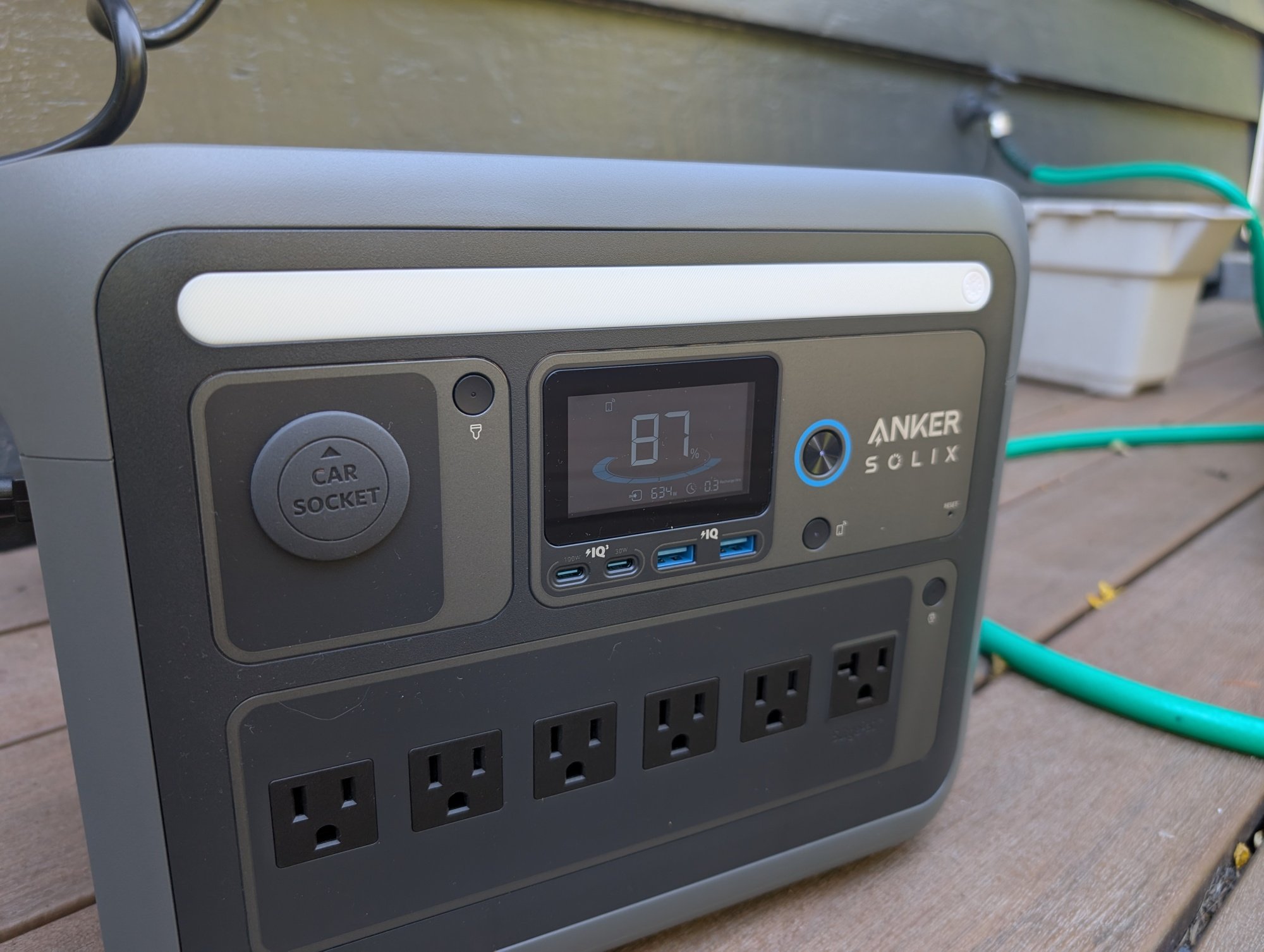 Review: The Anker Solix C1000 is a must-pack for camping