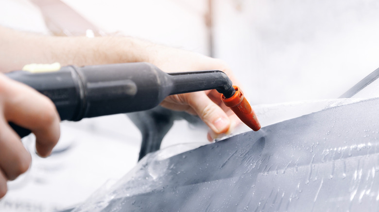 Why You Should Avoid The Compressed Air Method When Removing The Wrap On Your Car
