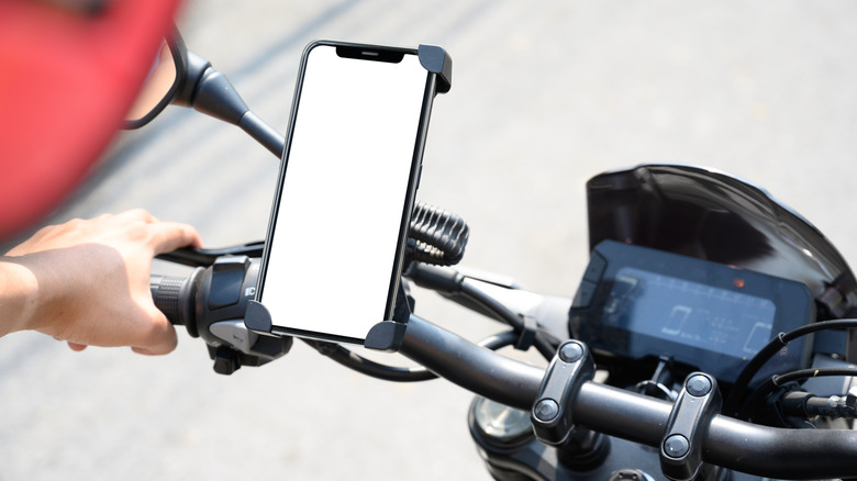 How To Charge Your Phone On A Motorcycle