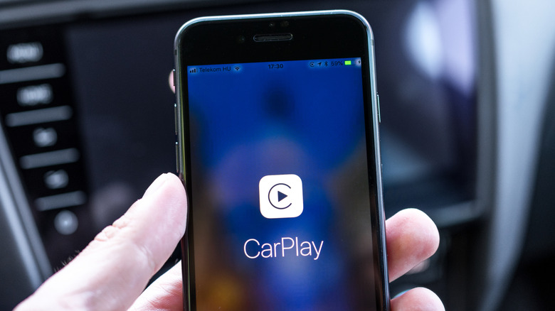 Apple CarPlay Can Now Remotely Connect To This Smart Home Security System
