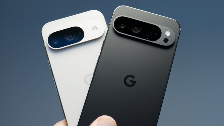 Google’s New Pixel 10 Ad Makes Fun Of Apple’s Siri Failures