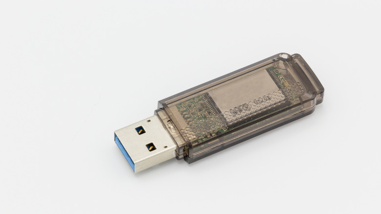 Those Square Holes On Your USB Connector Actually Serve A Purpose