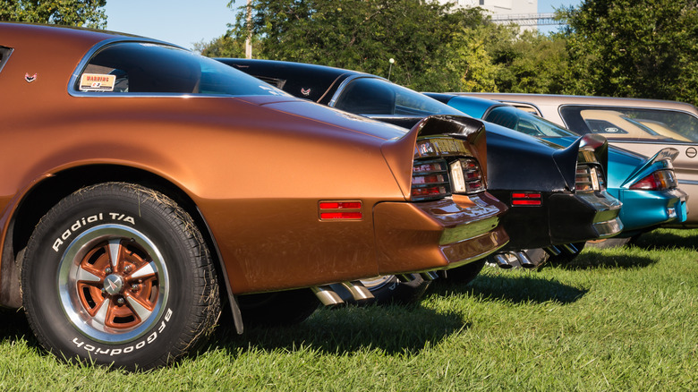 Are The Chevy Camaro & Pontiac Firebird Actually The Same Car?