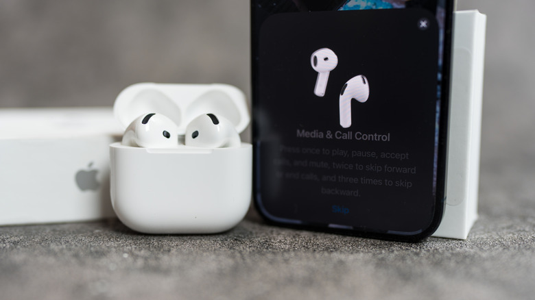 iOS 26 Beta 6 Leaks In-Person Live Translation Feature For AirPods