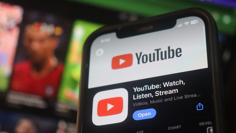 How To Enable YouTube’s Dark Mode Feature On iPhone