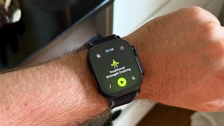 watchOS 26’s Workout Buddy Shows How Apple Could Make Siri Truly Conversational