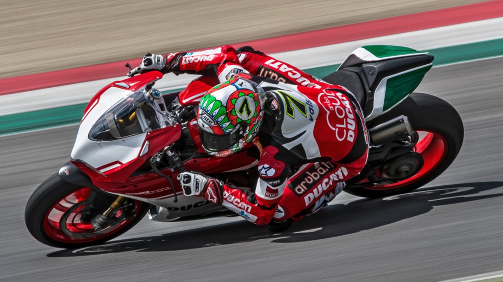 This Bike Has The Most Powerful 2-Cylinder Engine In The World