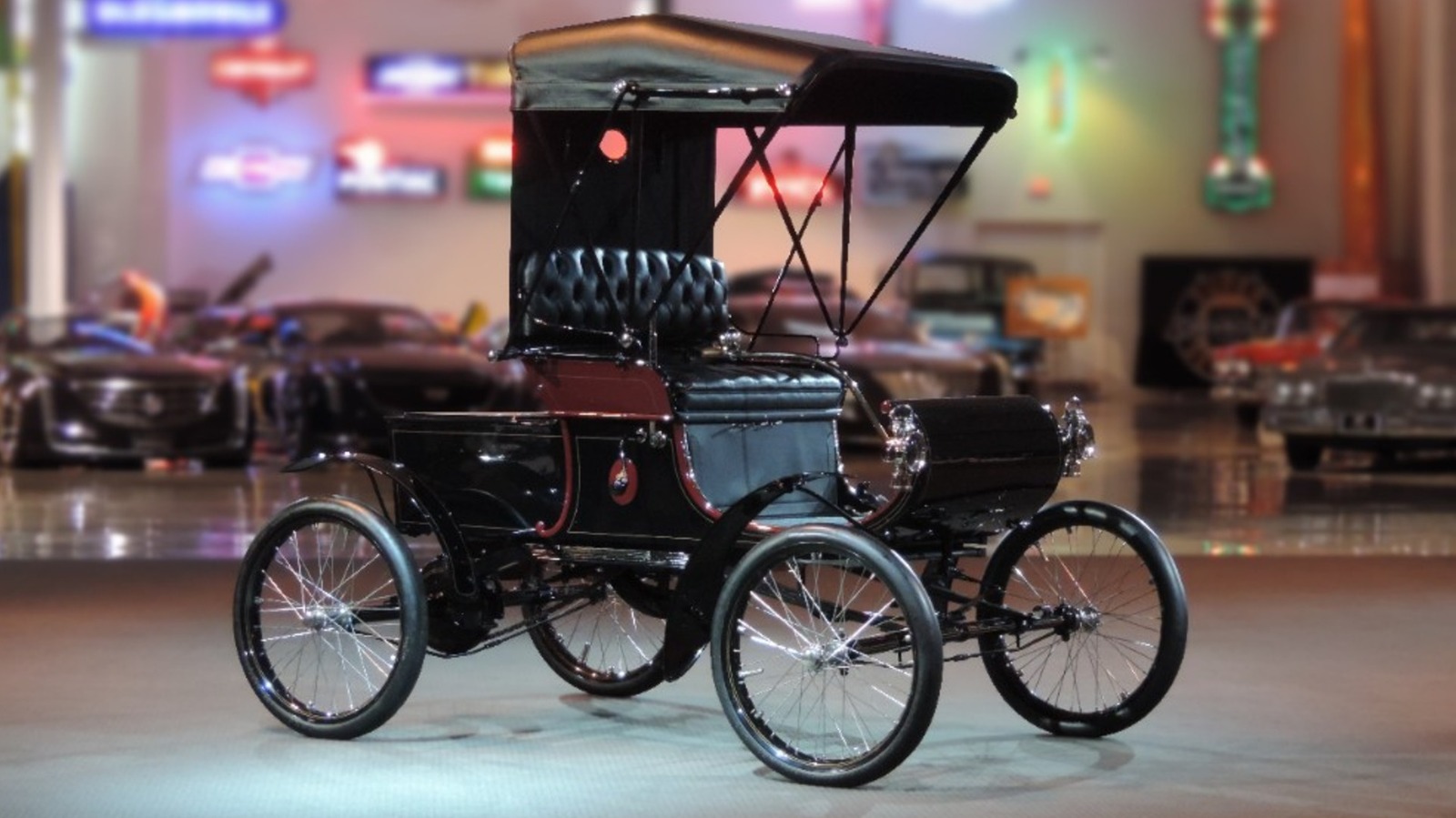 Why Was The Oldsmobile Model R Called ‘Curved Dash’?