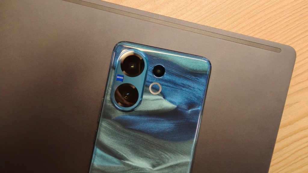 vivo V60 Review: The Best Camera Phone Under 40K?