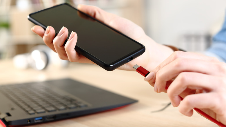 Android Phone’s USB Tethering Isn’t Working? Here’s How To Fix It