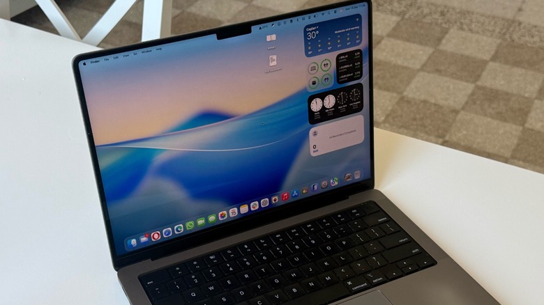 Apple’s M5 Macs Are Launching Soon And May Arrive With Two New Monitors