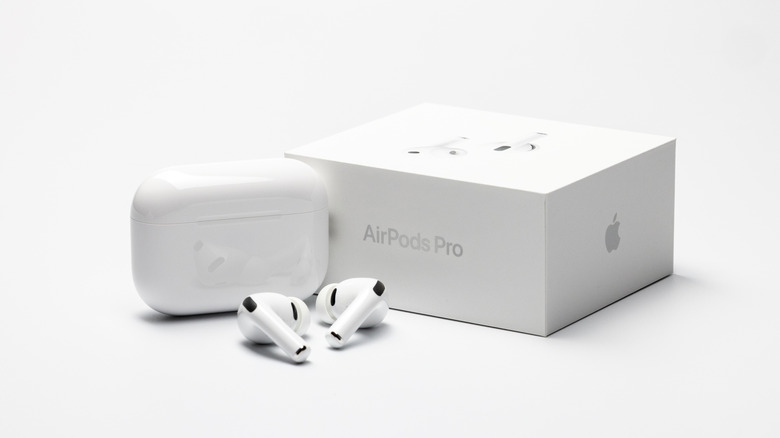 This iPhone Game Lets You Use AirPods As Controllers