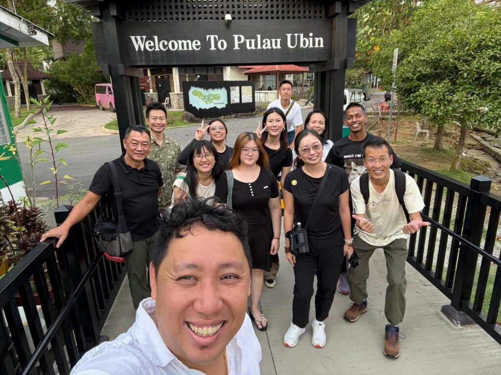 He’s the only licensed tour guide in S’pore running ghost tours