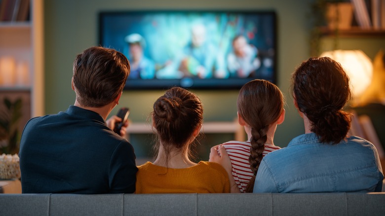 Here’s What Motion Smoothing On Your Smart TV Is For (And How To Turn It Off)