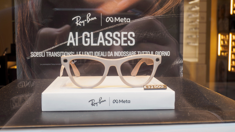 Apple’s Smart Glasses Are Now A Bigger Priority Than The Cheaper And Lighter Vision Pro