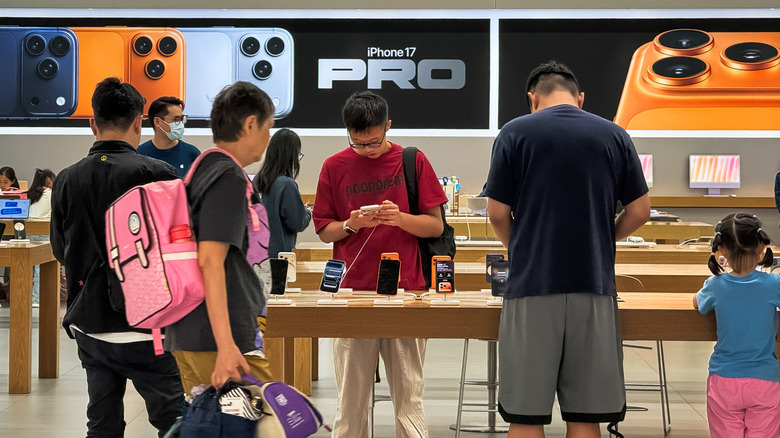 Apple’s 256GB iPhone 17 Models Appear To Have A Surprise Shortcoming
