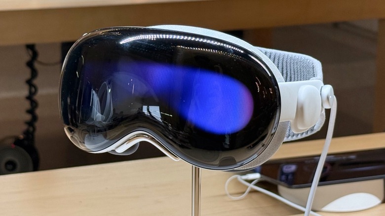 Lakers Fans Might Have A Big Reason To Get An Apple Vision Pro In 2026