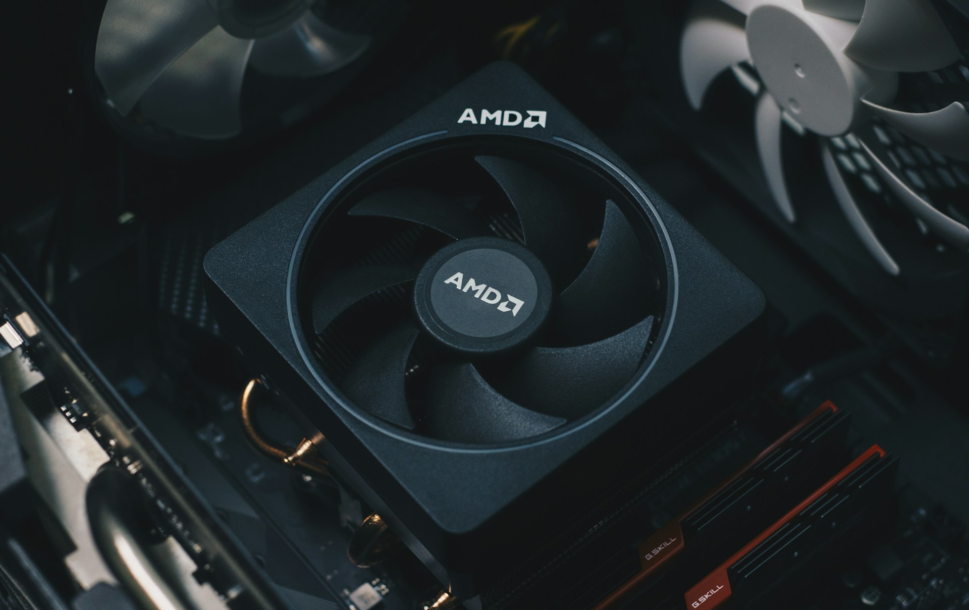 OpenAI To Invest Billions In AMD Chips And Take 10% Stake Amid AI Compute Shortage